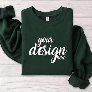 Gildan 18000 Mockup Skogsgrön tröja Mockup Gildan tröja Mockup Tröja Mockup Stockfoto SVG Mockup JPG Digital nedladdning