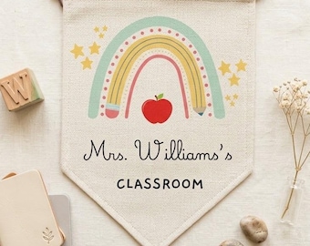 Bandeira personalizada para sala de aula com tema de arco-íris vermelho para professores de educação infantil.