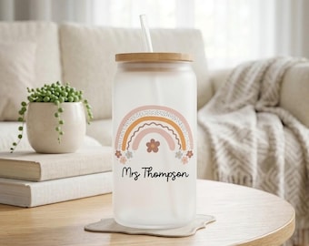 Copo térmico personalizado Rainbow Teacher, para café gelado.