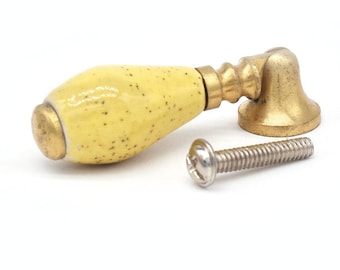 Handgemaakte keramische dressoirknop, geelgouden messing ladehendel (set van 1 knop)