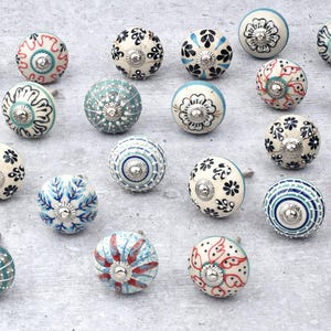 Mix Match Knobs Set: Hand-Painted Blue and White Ceramic Cabinet Knob(Set of 1 Knob)