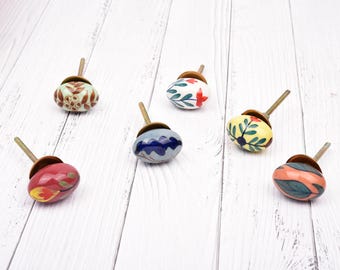 Maniglie ovali in ceramica con motivo floreale e botanico, perfette per cassettiere e mobili in stile boho-chic (set da 1 pomello)