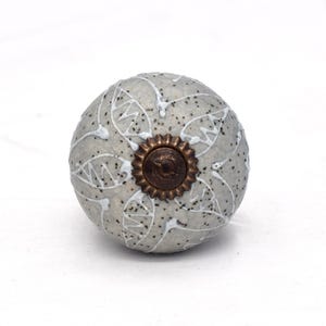 Gray ceramic knobs with hand-painted white mandala floral pattern, bronze back, threaded metal screw, home decor hardware