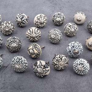Drawer Knobs Hardware Knobs Drawer Pulls Assorted Black and White Mixed Ceramic Knobs Kitchen Cabinet Drawer Knobs Cupboard