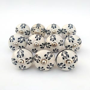 Black Color Leaf flower Design Ceramic Knobs, Round Ceramic Door Knobs, Kitchen Cabinet Drawer Puller Pulls, Assorted Designer Ceramic Knobs