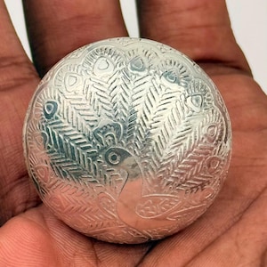 Tirador de armario personalizado con diseño de pavo real: Tirador redondo de metal grabado en plata 925 (juego de 1 tirador)