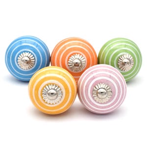 Pomelli colorati multi-design, pomelli in ceramica bianchi con linea rotonda per cassetti, armadi, cassettiere, mobili