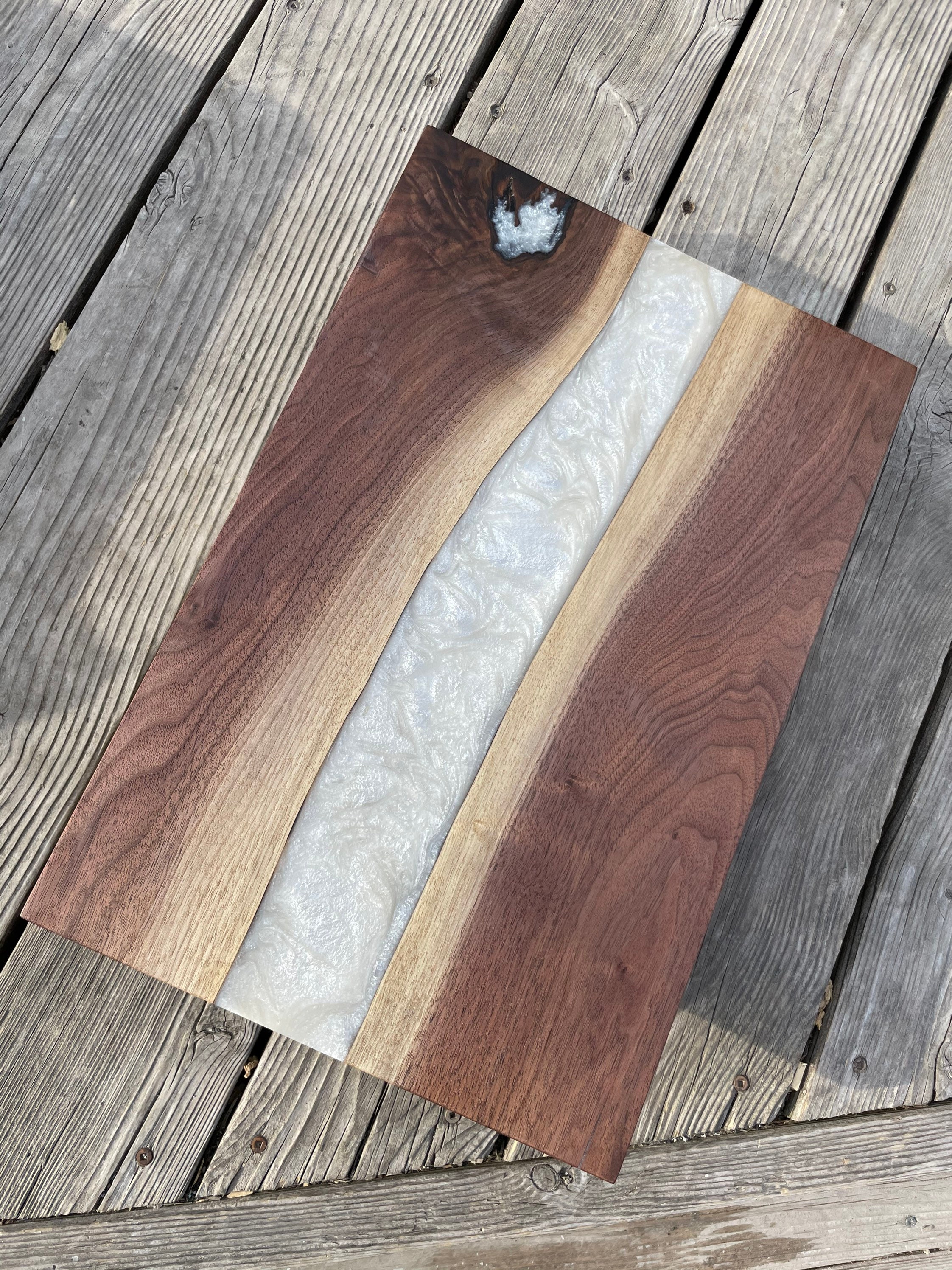 Live Edge Walnut Resin Cutting Board / Tray Etsy
