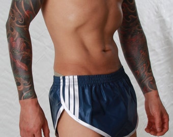 Nylon Satin Hi Cut/Low Rise Sprinter Shorts - Tailles Petites à 4XL - Bleu Marine & Blanc