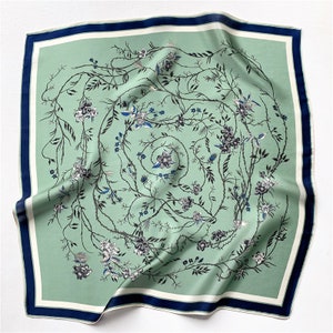 Foulard carré en soie 53 cm vert à fleurs, écharpe pour femme, écharpe tendance, bandana, bandeau, chouchou, accessoire de sac, fleurs de Virginie image 2