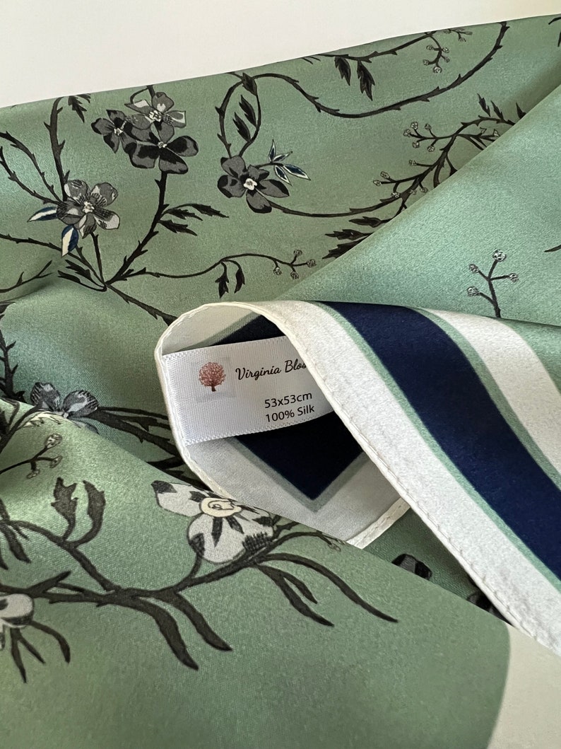 Foulard carré en soie 53 cm vert à fleurs, écharpe pour femme, écharpe tendance, bandana, bandeau, chouchou, accessoire de sac, fleurs de Virginie image 9