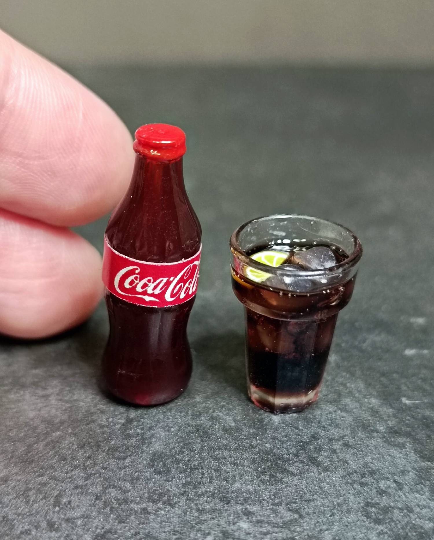 Miniaturas hechas a mano Coca/limón/botella/coca cola/comida en
