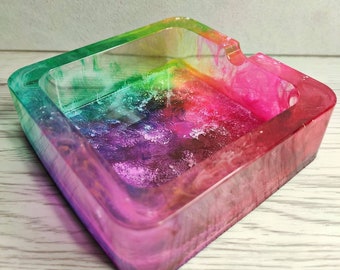Random Rainbow style Handmade resin ashtray/gift idea/ creation/cigarettes/colorful/rainbow/smoke/colors/homedecor
