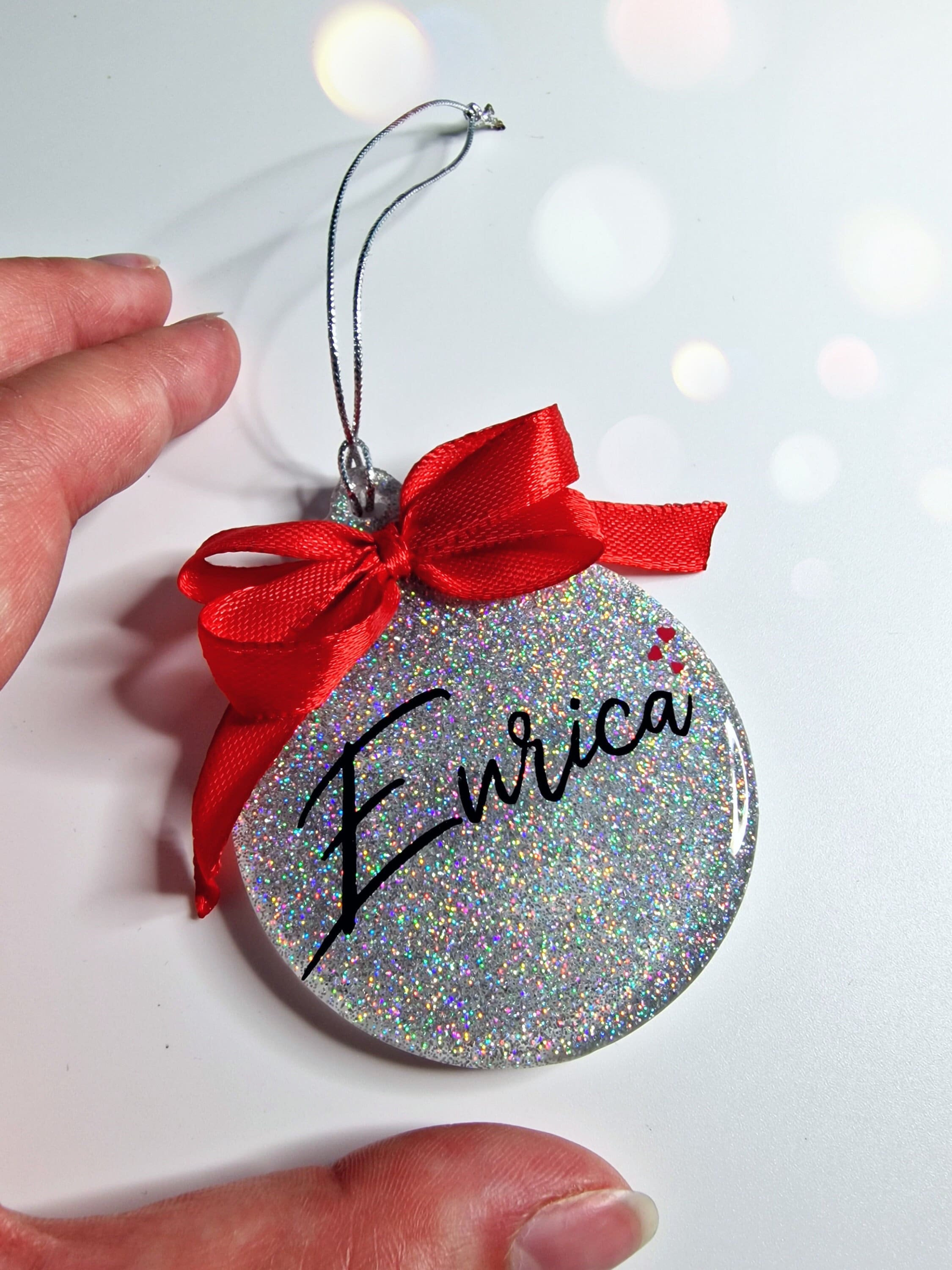 Nomi glitterati personalizzati - 30 cm di larghezza - Scritte in corsivo - Applicazione termoadesiva - Toppa ricamata - Italia