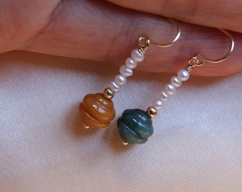 Alashan agate earrings with dainty tiny freshwater pearls. Colorful agate beads earrings with 14k gold filled hooks. Bohemian style
