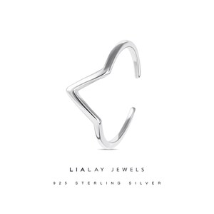 V ring, Dainty Chevron Ring, Tiny V Shaped Ring, Silver Moonstone Ring, Adjustable Rings, Minimal Adjustable Ring, Rainbow Moonstone Ring,