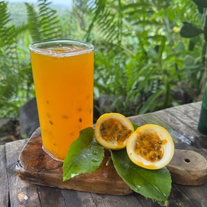 Yellow Passion Fruit 20 Seeds Passiflora Maracuya, 100% Natural Bild 3