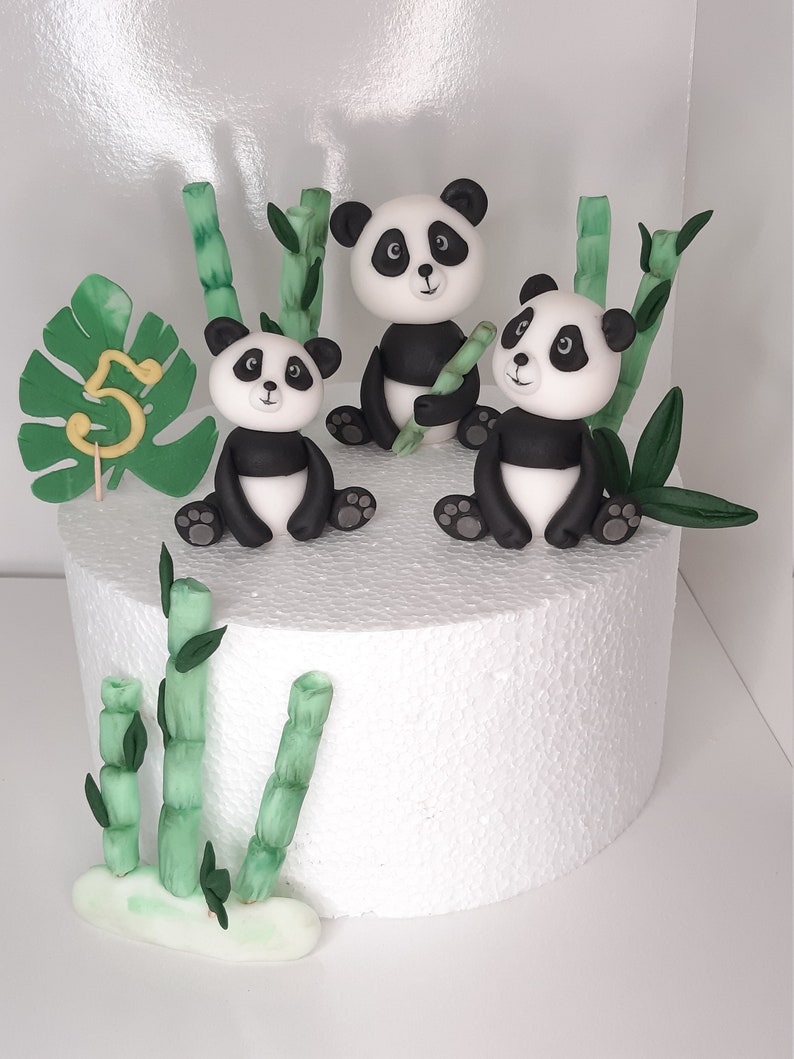 Panda Bärchen Fondanttier, Fondantfigur Pandabär, Fondanttiere, Fondantfiguren Bild 2