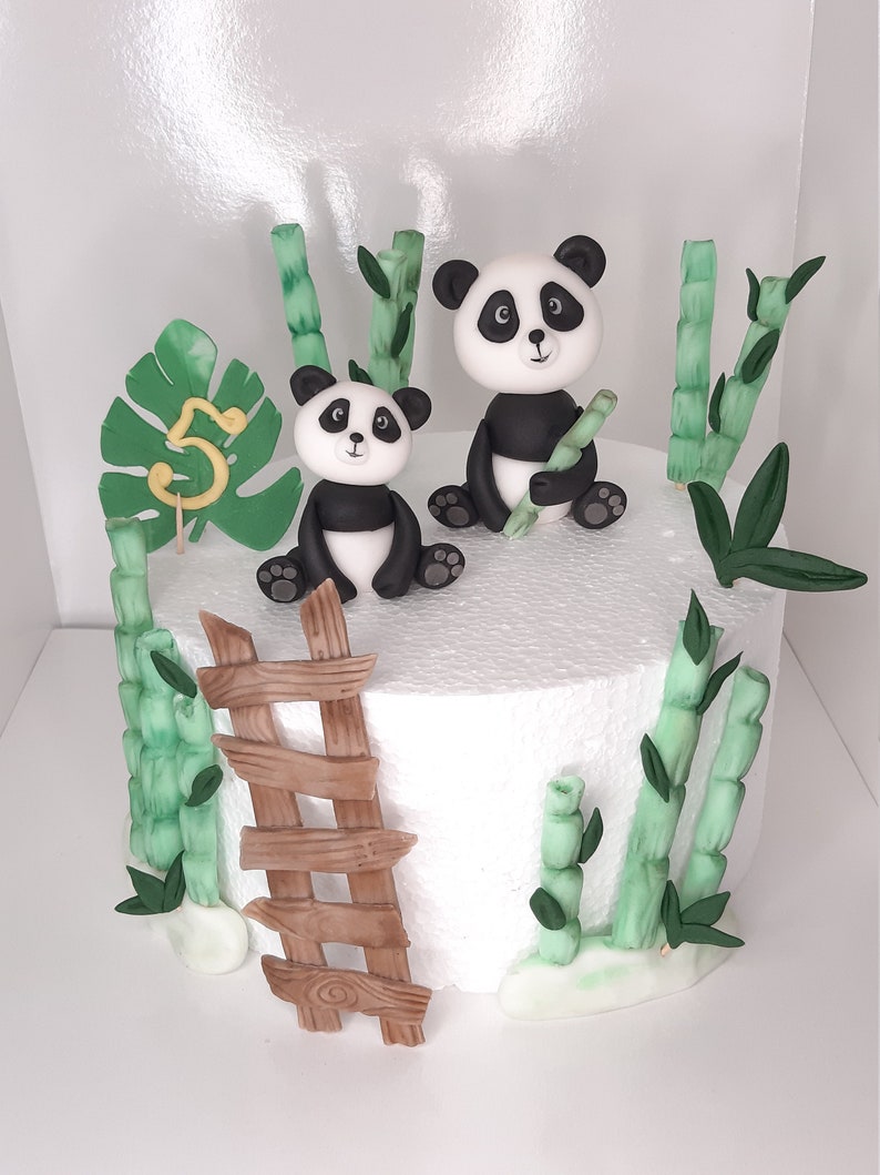 Panda Bärchen Fondanttier, Fondantfigur Pandabär, Fondanttiere, Fondantfiguren Bild 4