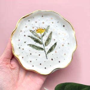 Floral ring dish, ring dish with handpainted flowers, ceramic ring dishes, pottery ring dish, ring dish engagement, handmade ring dish