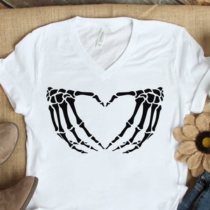 Skeleton Heart Halloween V-Neck T-Shirt, Halloween Retro Skeleton Shirt, Halloween Gift, Vintage Skeleton V Neck Tee, Fall Skeleton T Shirt
