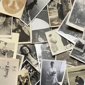 Molte foto d'epoca di donne, istantanee, RPPC, anni misti, collage di foto, effimeri di carta, diario di spazzatura, album di ritagli, lotto da 30 a 100 foto