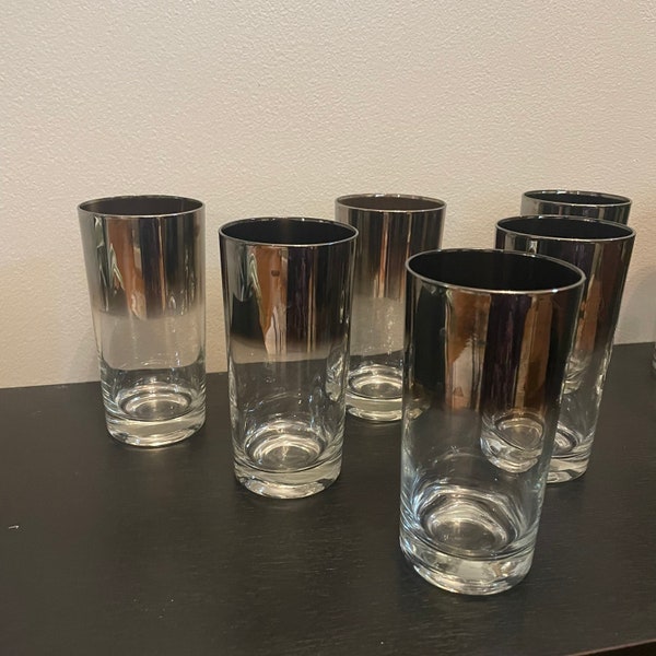 Set of 4 Vintage Mirrored Chrome Glasses - 5.5” tall