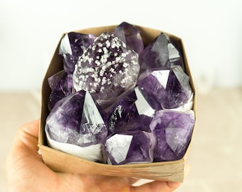 Wholesale AAA Large and Rare Amethyst Points Flat Box with Only High Quality Deep Purple Amethyst Points, 1100g - 2.4 lb