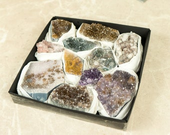 Flat Box of Rare Amethyst Clusters, Display Amethyst Crystal Flat, Wholesale Bulk Lot - 11 Clusters - 975g - 2.1 lb