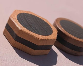 Customizable Minimalist Two-Tone Woodlike Magnetic Can for Snus, Pouches, and Snuff