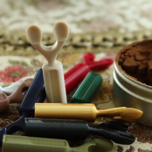 Double-Nostril Snuff Spoon that is Actually for Tobacco!