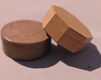 Customizable Minimalist Woodlike Magnetic Can for Snus, Pouches, and Snuff