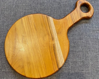 Round Charcuterie Board with Handle