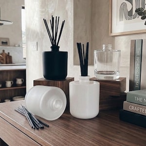 minimalist reed diffuser vessel