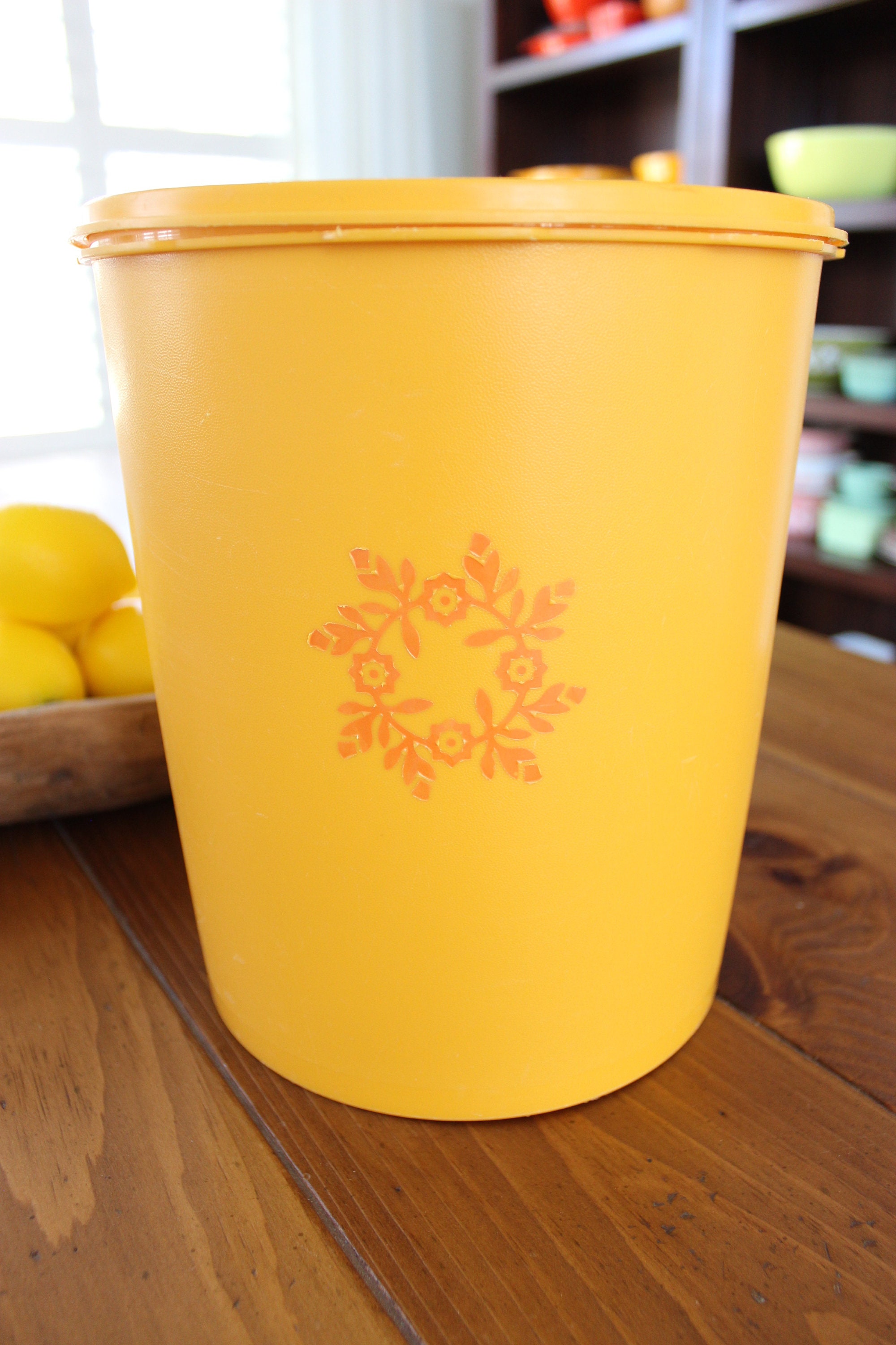 Boite à gâteaux Tupperware Soleil orange Vintage – Madame Chine