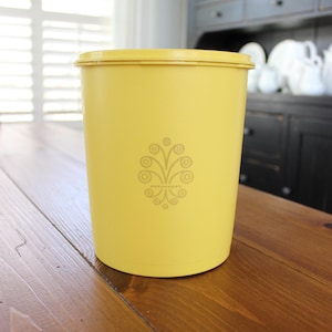 Vintage 1970s Tupperware Servalier Kitchen Canister With Lid in Harvest Gold Yellow