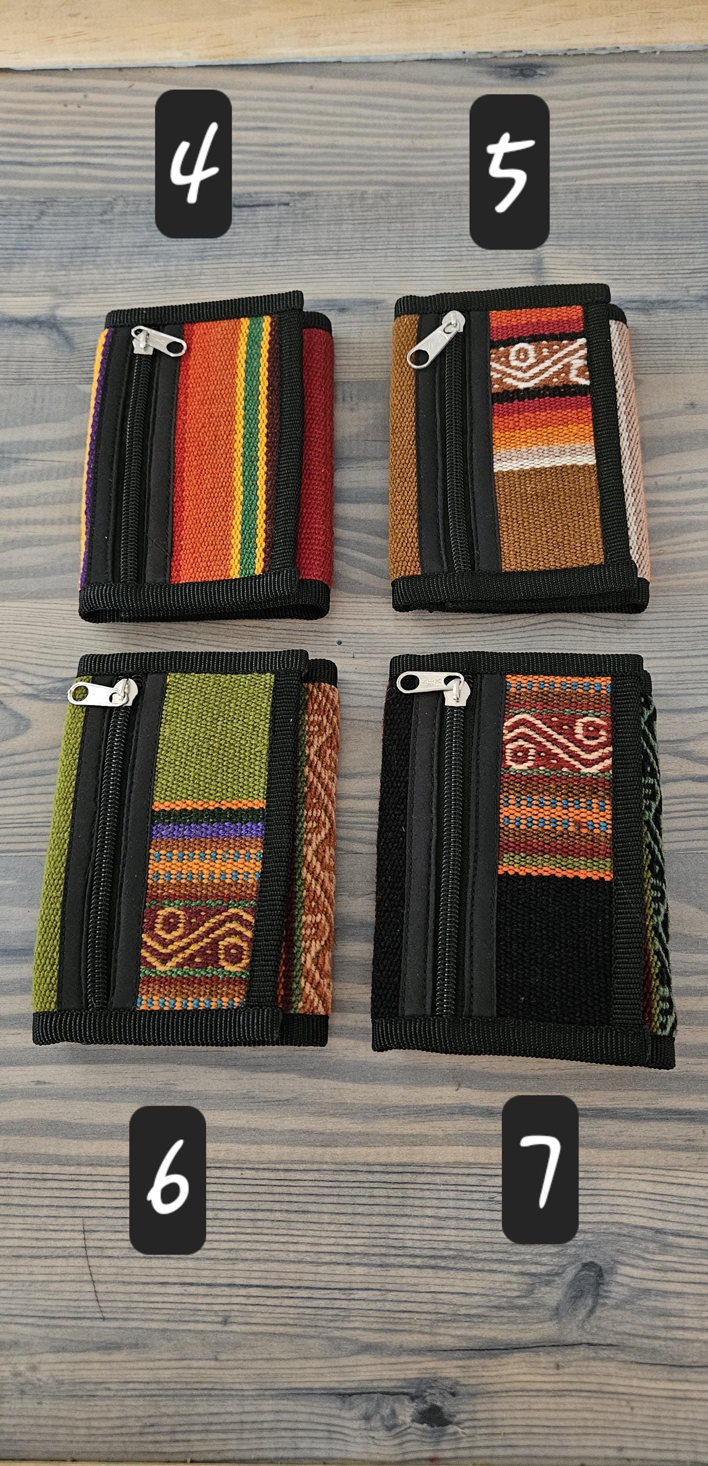 Pochette Tissée Main Warmi - Aguayo Et Cuir, Fermeture Magnétique, Thème Amérindien (bleu Ciel)