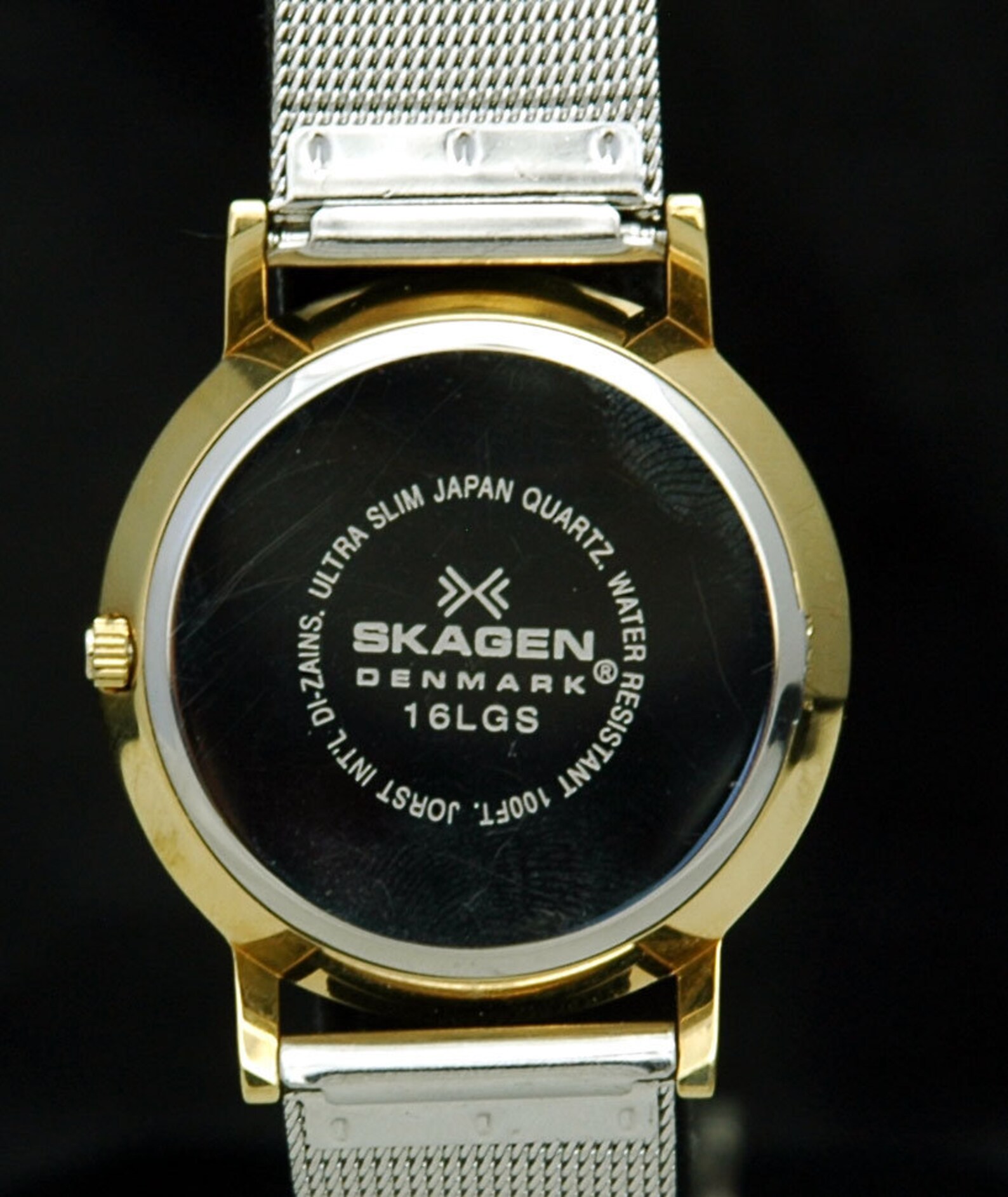 skagen watch battery type