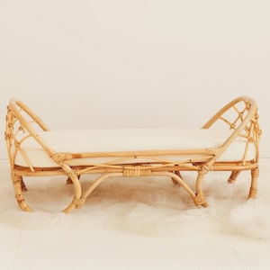 Paw Doll Bed / Rattan Bed / Babyrattan / Baby Cot / Rattan Crib / Doll Crib