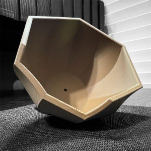 Cache-pot d&#39;intérieur géométrique moderne avec trou de drainage | Cache-pot imprimé en 3D en plusieurs couleurs | Design à facettes unique pour cadeau de décoration intérieure