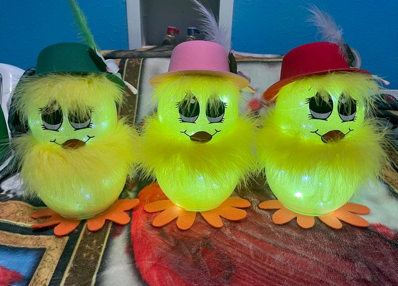 Light up Easter Chickeaster Chickholiday Decoreaster Etsy