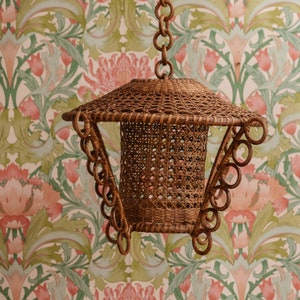 Retro Rattan Pendant Shade/Lantern