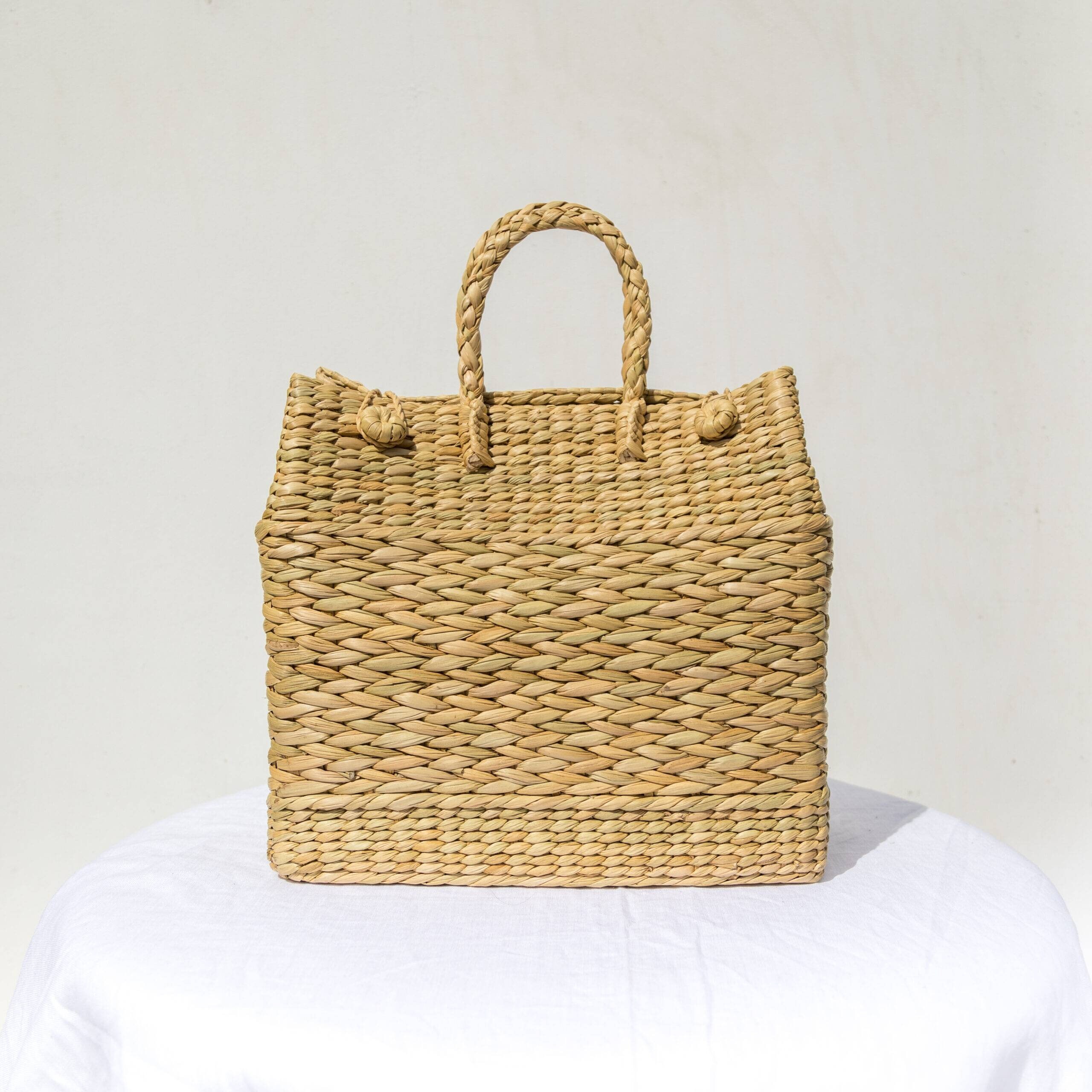 Buy Handcrafted Kauna Grass Tote Bag Online On Zwende