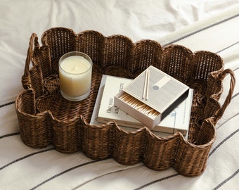 Mini Wavy Tray (Stained Rattan)