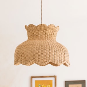 Anar Rattan Scalloped Pendant Shade / Ceiling Light (Large)