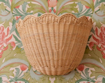 Scalloped Rattan Wall Light Shade (Natural)