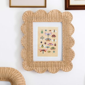 Mimi Scalloped photo Frame (A4)