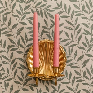 Shell Brass Wall Sconce, Lacquered Brass (Dual)
