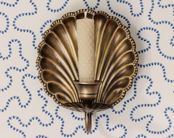 Shell Brass Wall Sconce Single (Antique Brass)