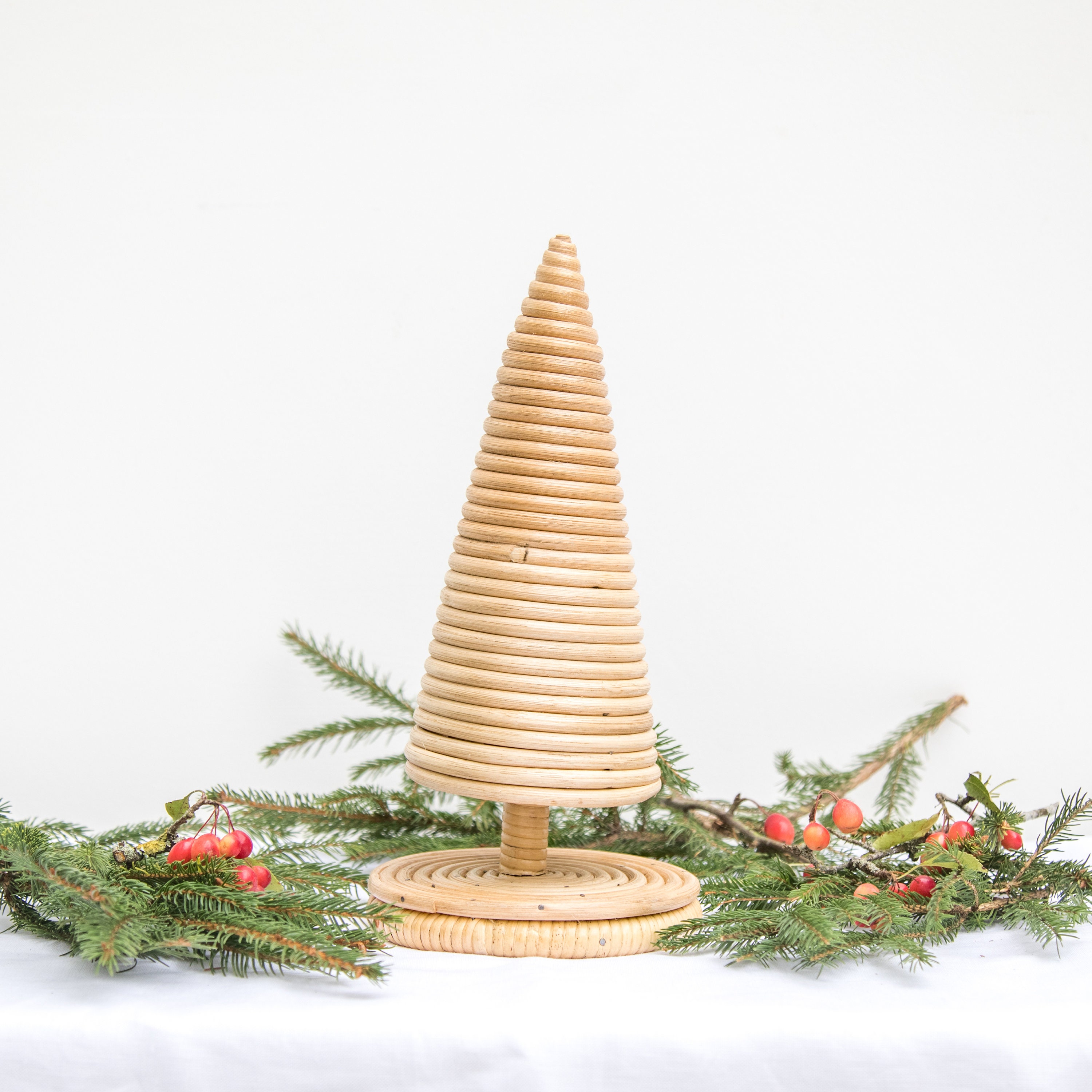 Customized Rattan Pinecone Wooden Tree Wholesale Decorations